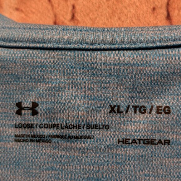 Under Armour Heatgear Loose Blue V-Neck T-Shirt Size XL - Picture 5 of 9